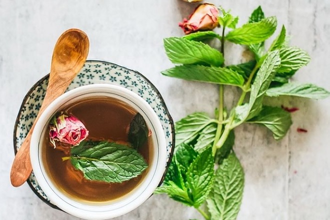 trà teatox với hoa hồng